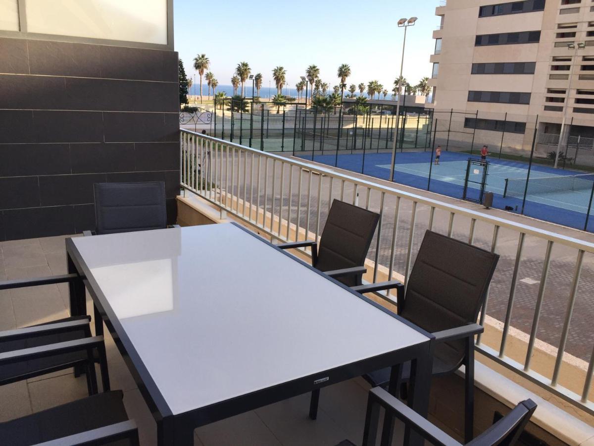 Apartamento Lujo, Primera Linea Playa, Garaje, Wifi, Piscina Climatizada Appartement